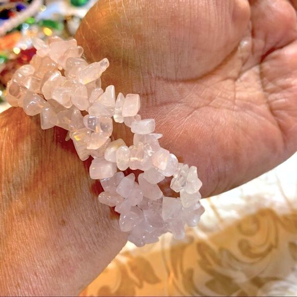 Rose Quartz Watch 4 Rows of Stones Stretch Bracelet Watch Works - Picture 7 of 7